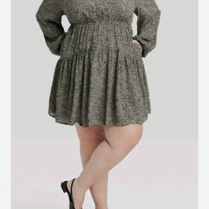 a new day Black and Ivory Smocked Waist Mini Dress Plus Size 3x  Has Pockets